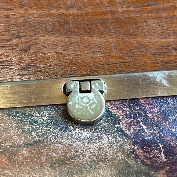 Patricia Nash  Print Women's Clutch - Picture 5 of 5